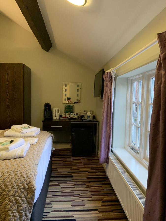 Bed and Breakfast George And Dragon Tarvin Exteriér fotografie